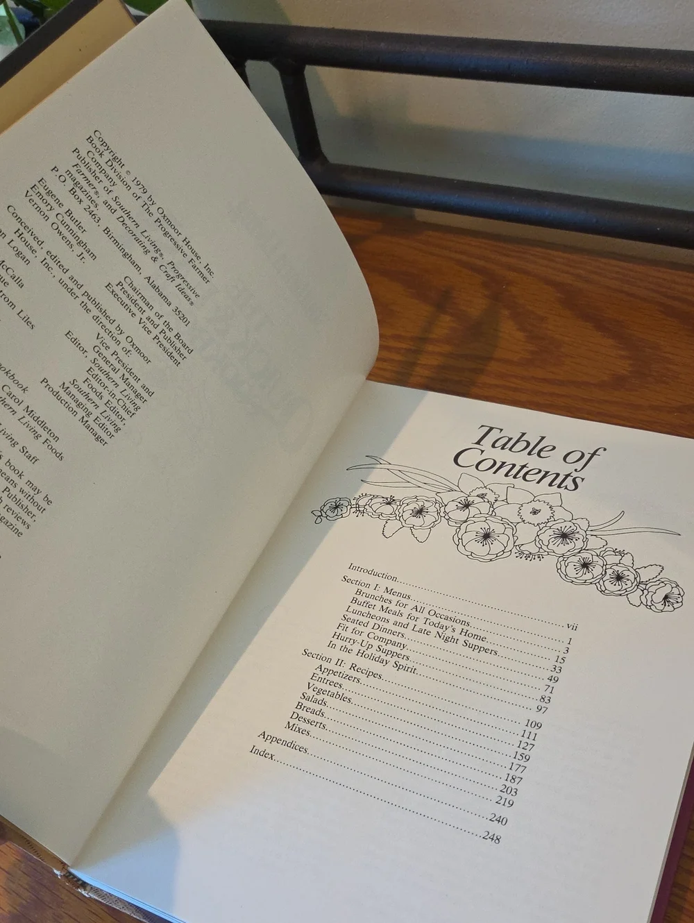 Vtg Southern Living Quick & Easy Cookbook- Menus, Recipes & Tips